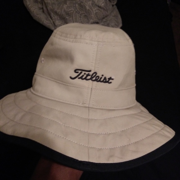 Hat - Picture 3 of 4